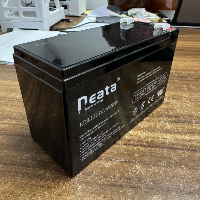 Neata Kualitas Diatas Baterai UPS Panasonic Ori 12V 7.2Ah Berat 2.5kg