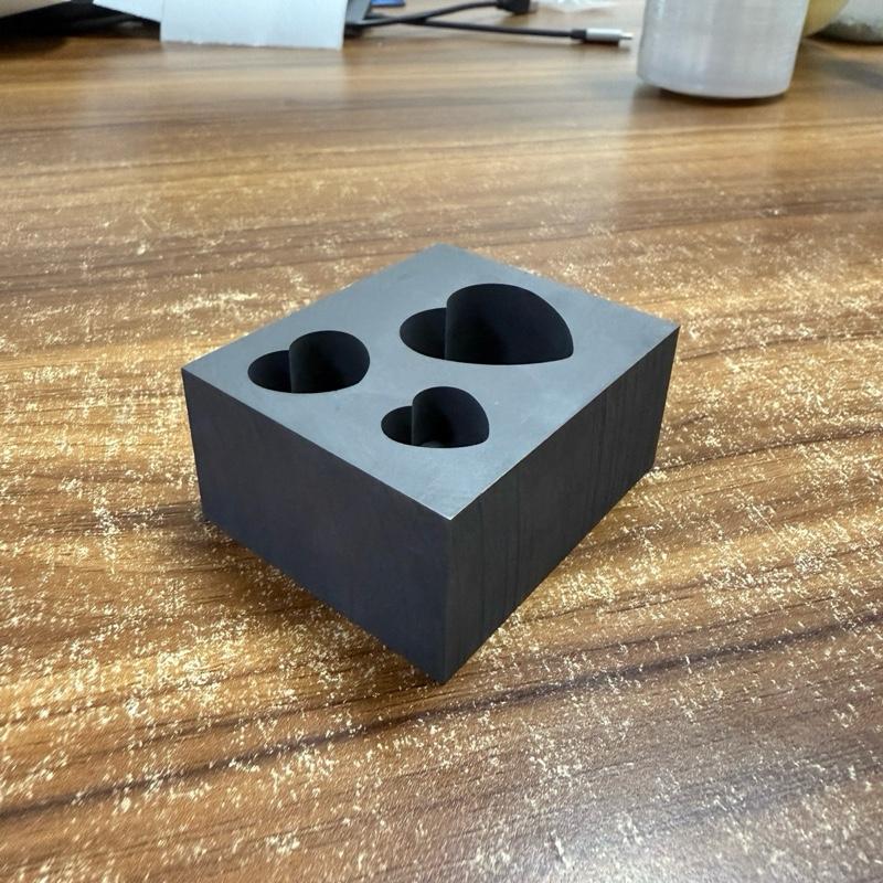 Cetakan Ingot Graphite 3 Lubang Model Hati untuk Emas dan Perak
