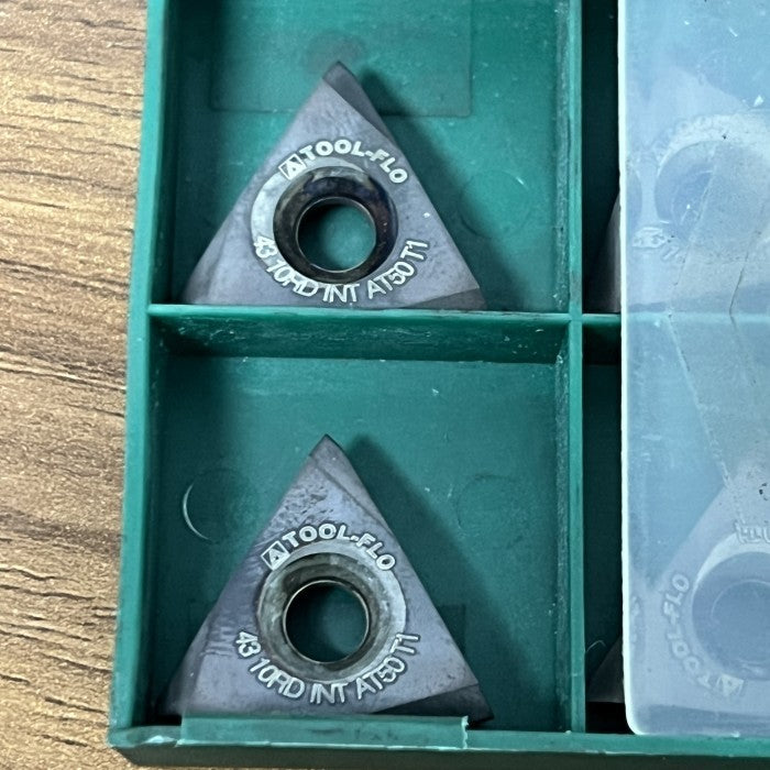 Insert Ulir Toolflo TNMC 43 10RD INT AT50 (per Pcs)